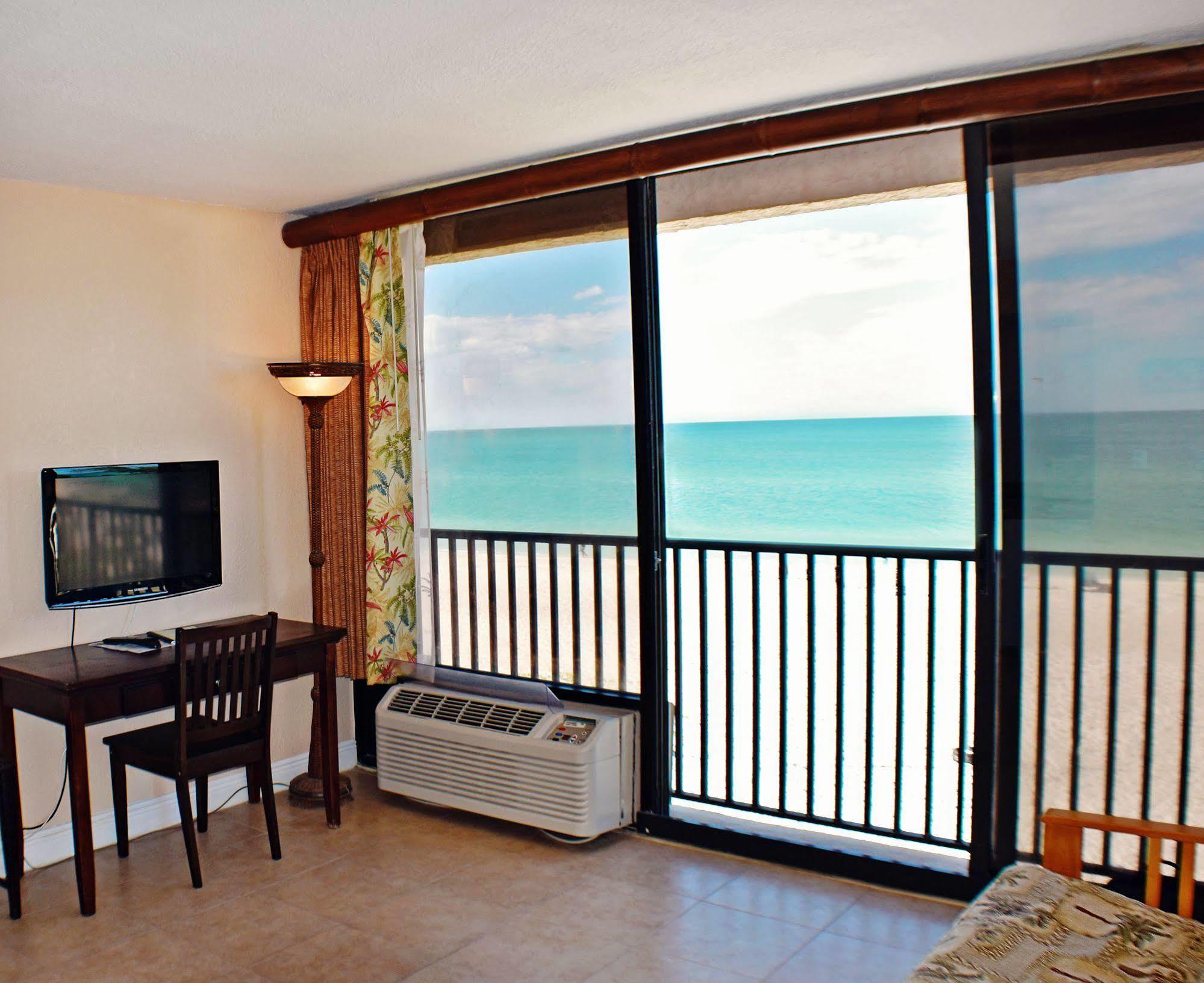 Anna Maria Island Dream Inn โฮล์มส์ บีช ภายนอก รูปภาพ