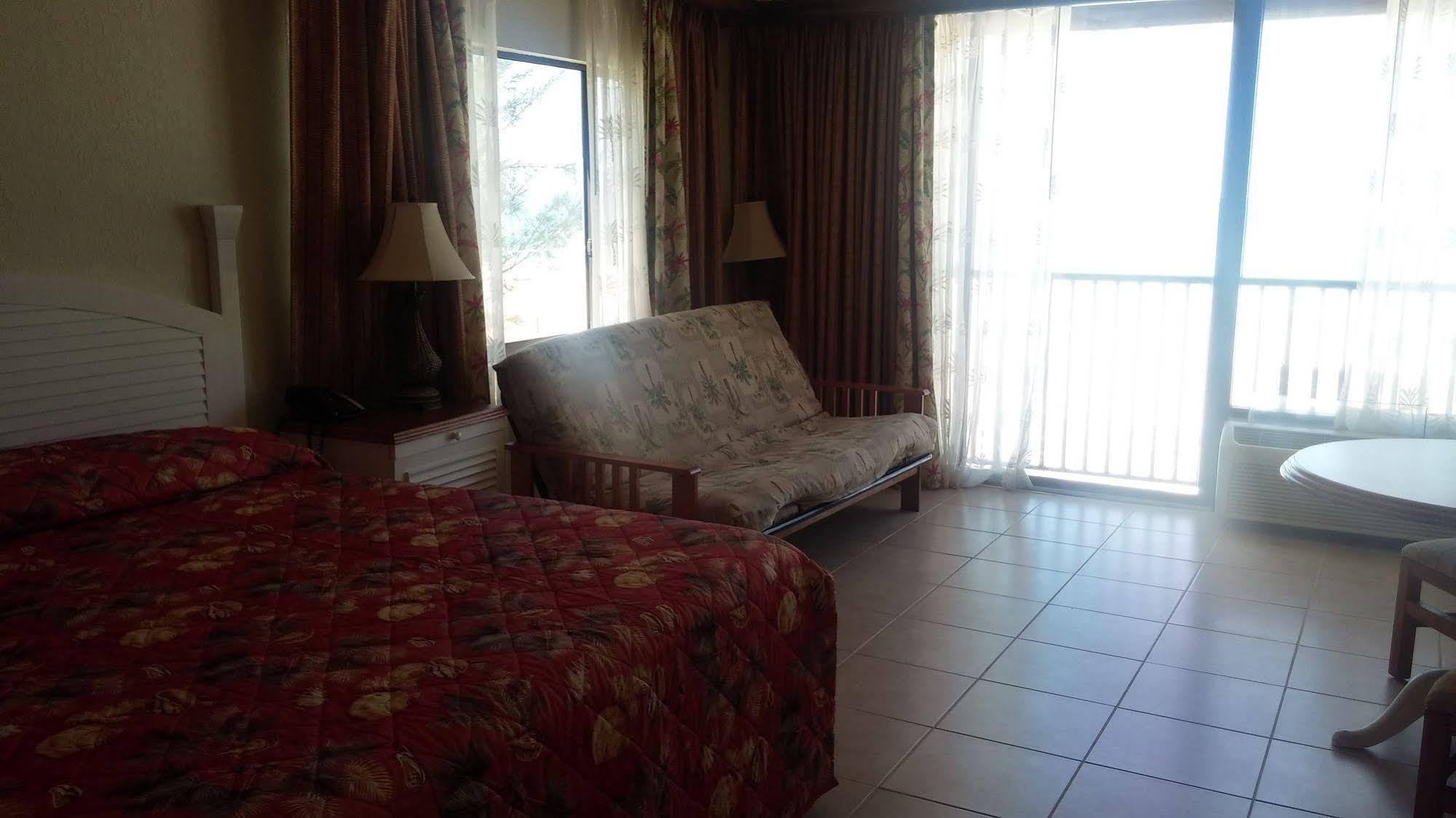 Anna Maria Island Dream Inn โฮล์มส์ บีช ภายนอก รูปภาพ