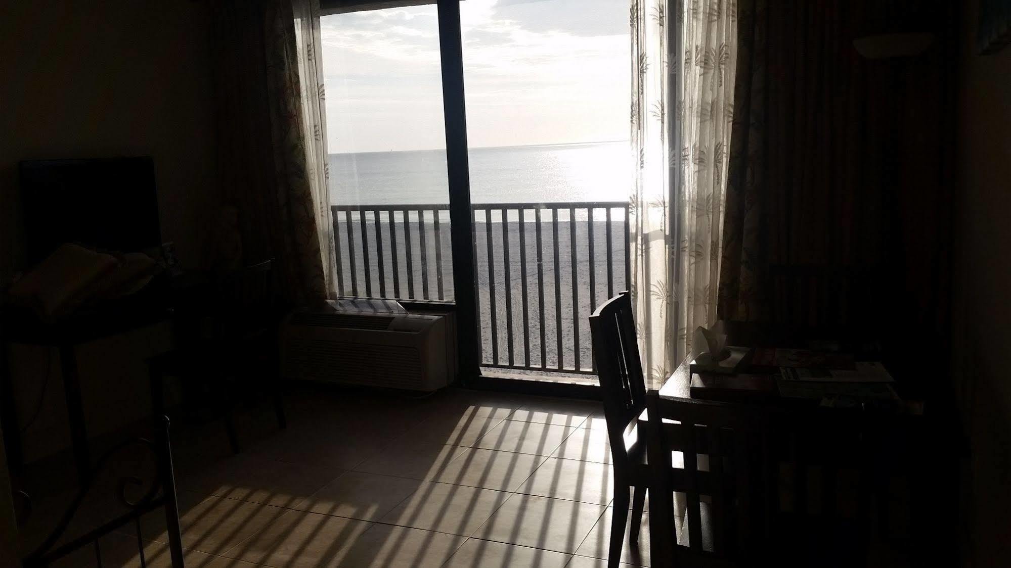 Anna Maria Island Dream Inn โฮล์มส์ บีช ภายนอก รูปภาพ
