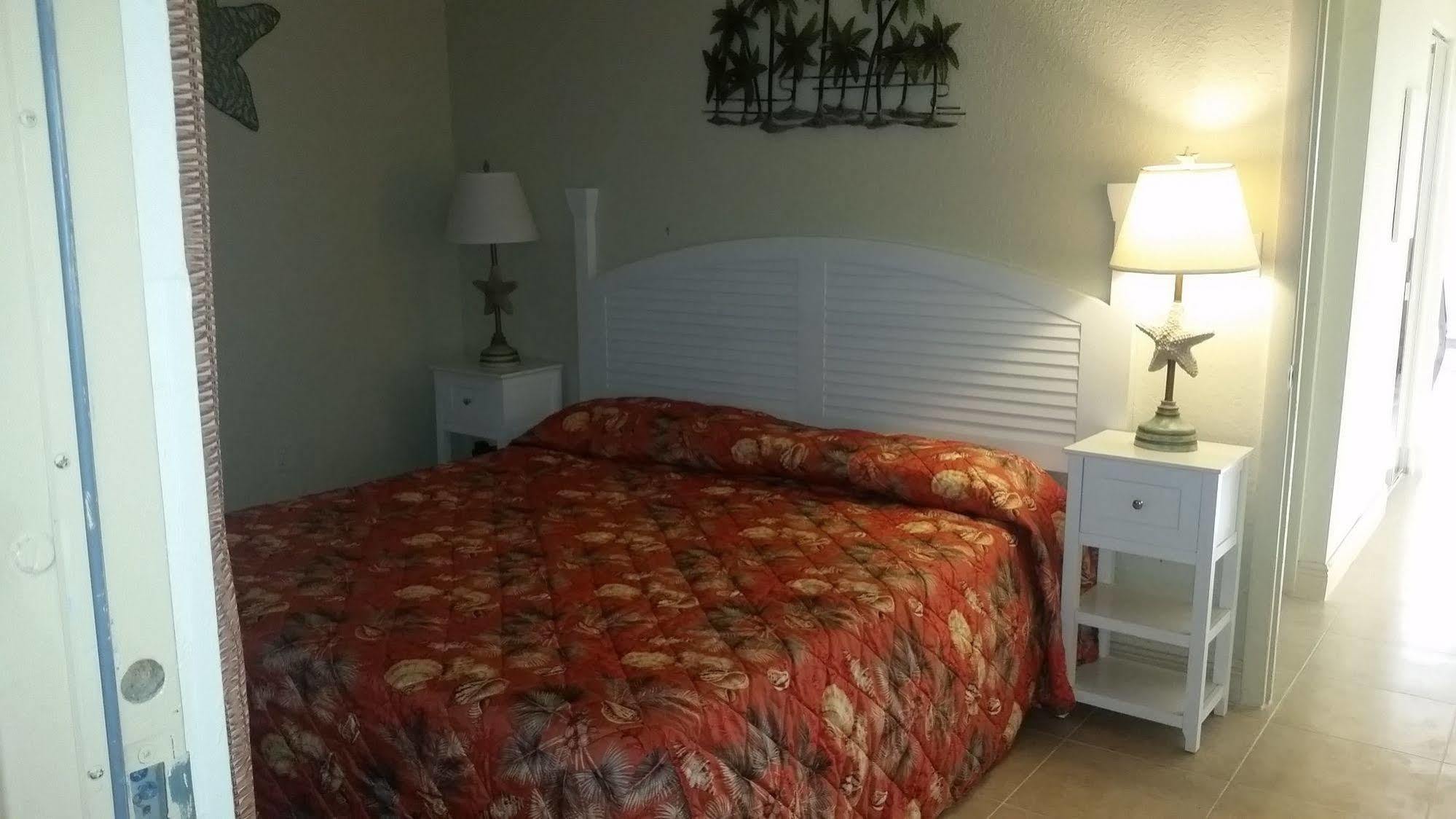 Anna Maria Island Dream Inn โฮล์มส์ บีช ภายนอก รูปภาพ