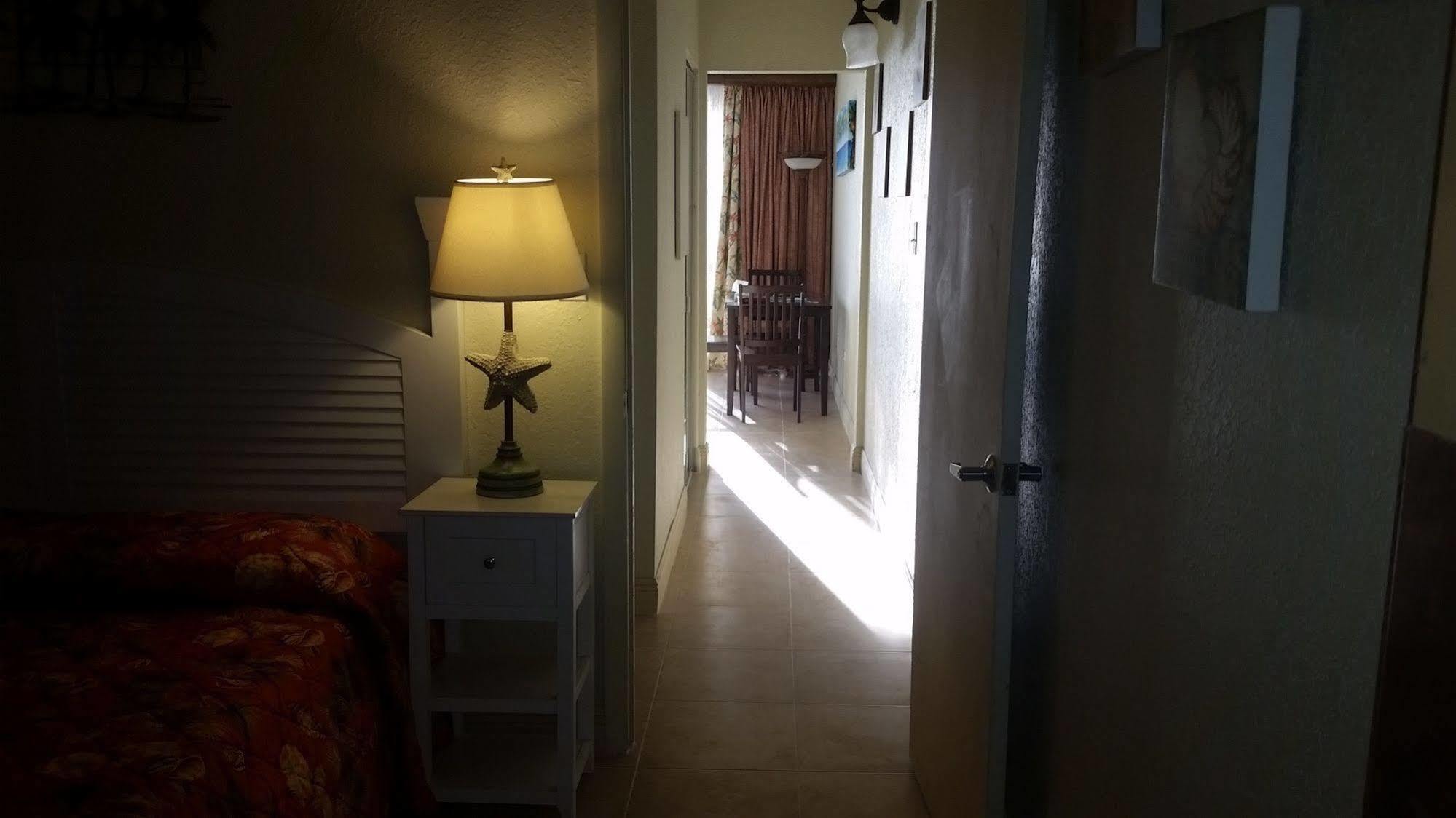Anna Maria Island Dream Inn โฮล์มส์ บีช ภายนอก รูปภาพ